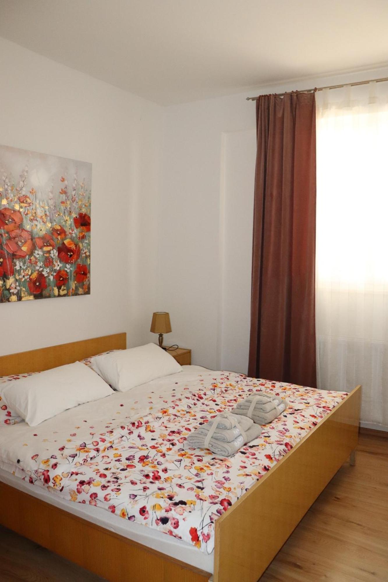 Apartments And Rooms With Parking Space Krk - 5294 Кърк Екстериор снимка